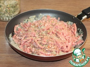 Классические голубцы с сырным соусом