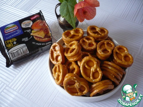 Крендели запеченные с плавленым сыром "Хохланд"
