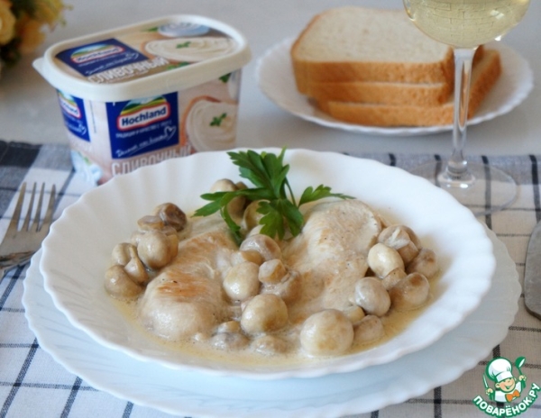 Курица с шампиньонами в сливочном соусе Курица с шампиньонами в сливочном соусе