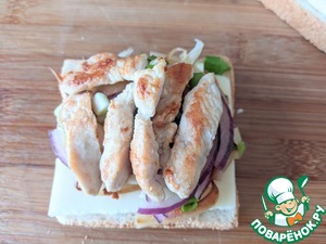 Мелт с индейкой и луковым миксом Мелт с индейкой и луковым миксом