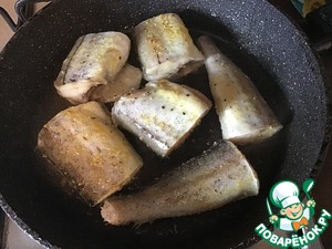 Минтай в сливочном соусе Минтай в сливочном соусе