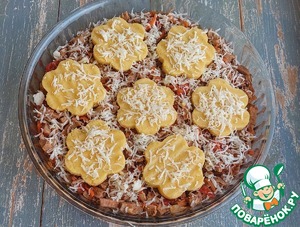 Мясо, запеченное с овощами и полентой