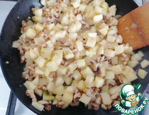 Морковный рулет с карамелизованными яблоками Морковный рулет с карамелизованными яблоками