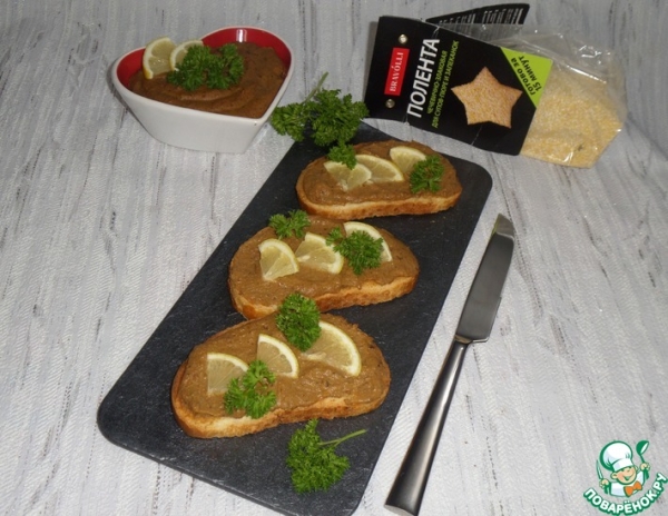 Паштет из печени с полентой Паштет из печени с полентой