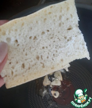 Перекус с сырным скрэмблом