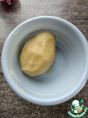 Пирожное "Корзинка" с сырно-сливочным кремом Пирожное "Корзинка" с сырно-сливочным кремом