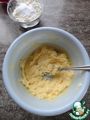 Пирожное "Корзинка" с сырно-сливочным кремом Пирожное "Корзинка" с сырно-сливочным кремом