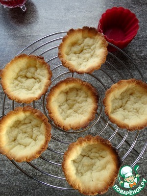 Пирожное "Корзинка" с сырно-сливочным кремом Пирожное "Корзинка" с сырно-сливочным кремом