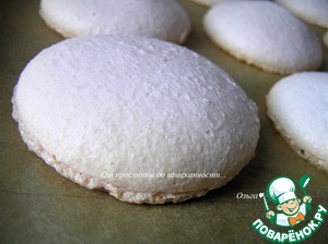 Пирожное "Макарон" с хурмой