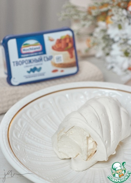 Пирожное-рулет безе Пирожное-рулет безе