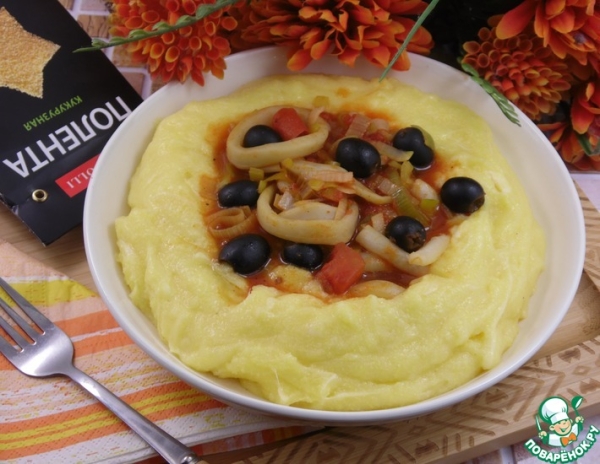 Полента с кальмарами в томатном соусе Полента с кальмарами в томатном соусе