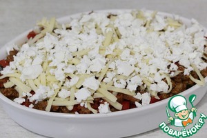 Полента, запеченная с фаршем