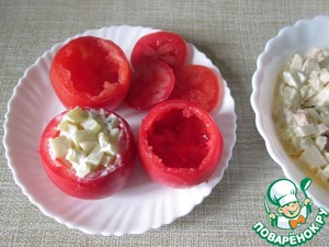 Помидоры, фаршированные огуречно-яблочным салатом Помидоры, фаршированные огуречно-яблочным салатом