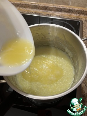 Пудинг из рисовой поленты с лимоном и корицей и яблоками Пудинг из рисовой поленты с лимоном и корицей и яблоками