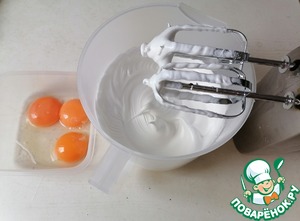 Рулет с хурмой