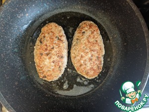 Рыбные котлеты с пикантной начинкой Рыбные котлеты с пикантной начинкой