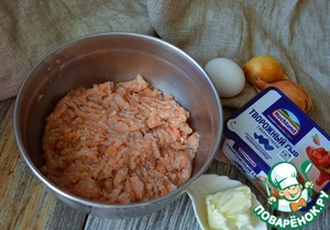 Рыбные котлеты с творожно-сливочной начинкой Рыбные котлеты с творожно-сливочной начинкой