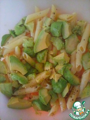 Салат с авокадо и анчоусами Салат с авокадо и анчоусами