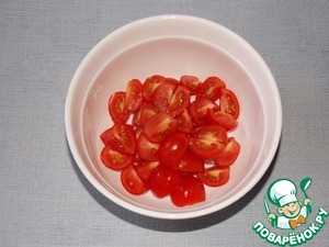 Салат с помидорами черри и сыром Салат с помидорами черри и сыром