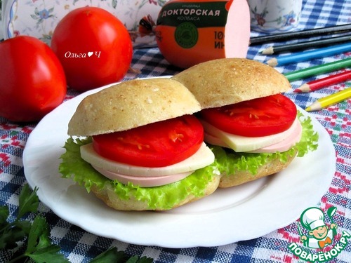 Сэндвич в булочке "Поделись с другом" Сэндвич в булочке "Поделись с другом"