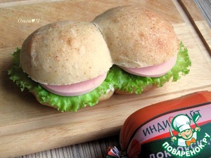 Сэндвич в булочке "Поделись с другом" Сэндвич в булочке "Поделись с другом"