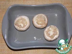 Шампиньоны фаршированные с фаршем и сыром Шампиньоны фаршированные с фаршем и сыром