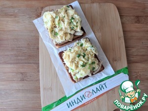 Техасские тосты с индейкой и яичницей