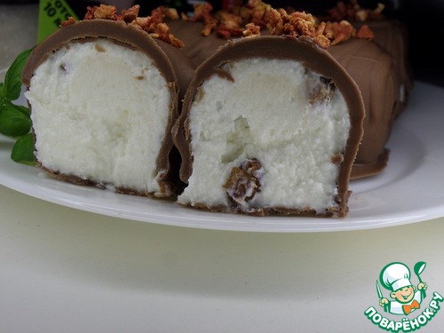 Творожный десерт с полентой и изюмом