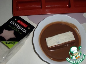 Творожный десерт с полентой и изюмом