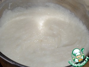 Творожный десерт с полентой и изюмом