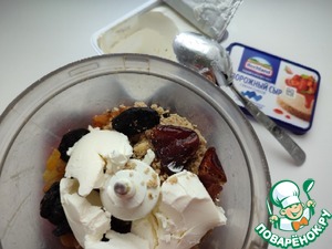 Творожный десерт с сухофруктами Творожный десерт с сухофруктами