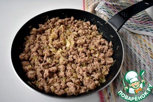 Запеченная полента с мясным соусом Запеченная полента с мясным соусом