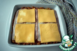 Запеченная полента с мясным соусом Запеченная полента с мясным соусом