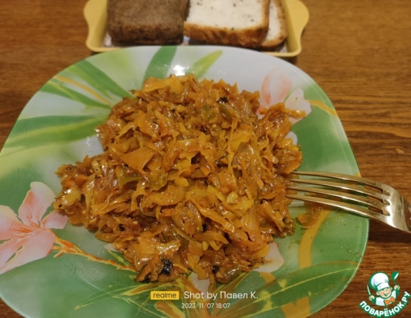 Жареная капуста с баклажанами и перцем Жареная капуста с баклажанами и перцем