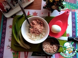 Пирог с начинкой из тунца