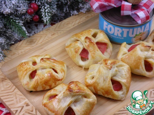 Слойки с тунцом и помидорами