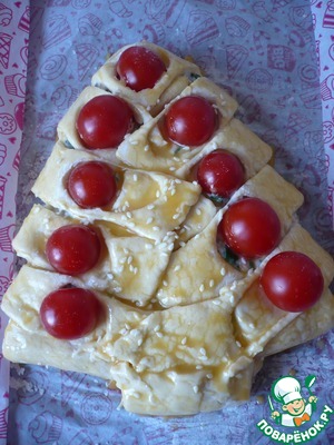 Рождественская елка из слоеного теста Рождественская елка из слоеного теста