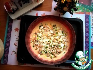 Пирог с начинкой из тунца