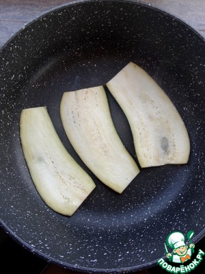 Баклажановые рулетики с тунцом и сыром Баклажановые рулетики с тунцом и сыром