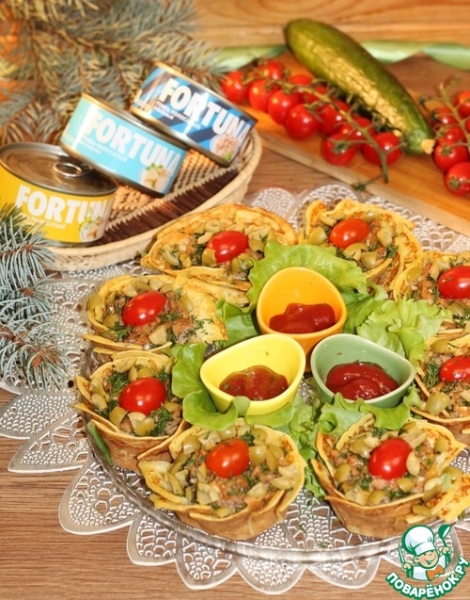 Блинные корзиночки с начинкой из тунца