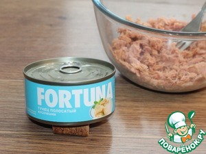 Блинный пирог с тунцом