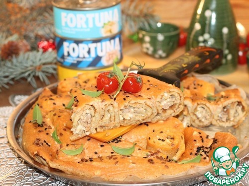 Блинный пирог с тунцом