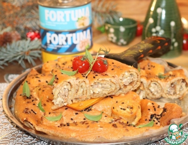 Блинный пирог с тунцом