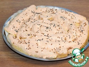 Блинный пирог с тунцом