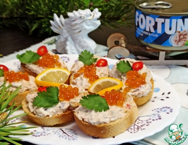 Бутерброды "Праздничные" с пикантным рыбным паштетом