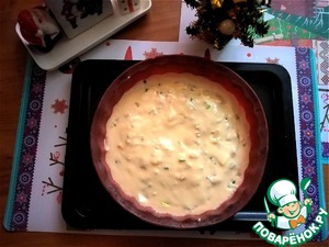 Пирог с начинкой из тунца