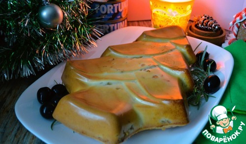 Заливной пирог с тунцом и жареным луком