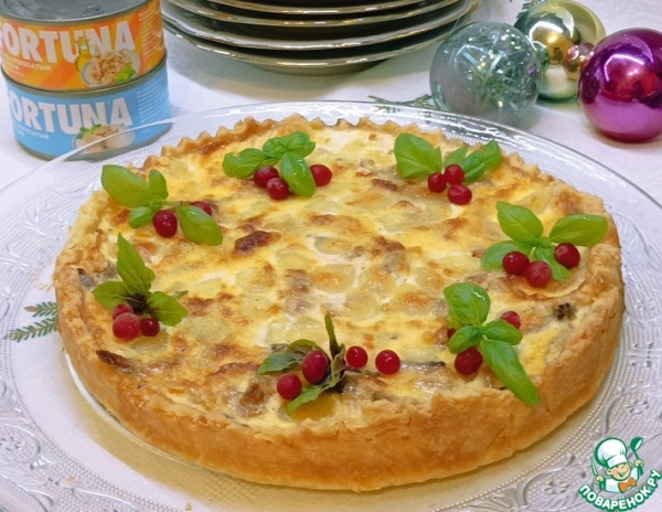 Киш с сыром и тунцом