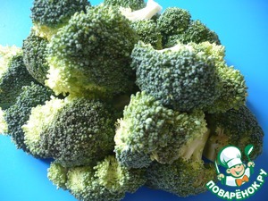 Елка из овощей и тунца Елка из овощей и тунца