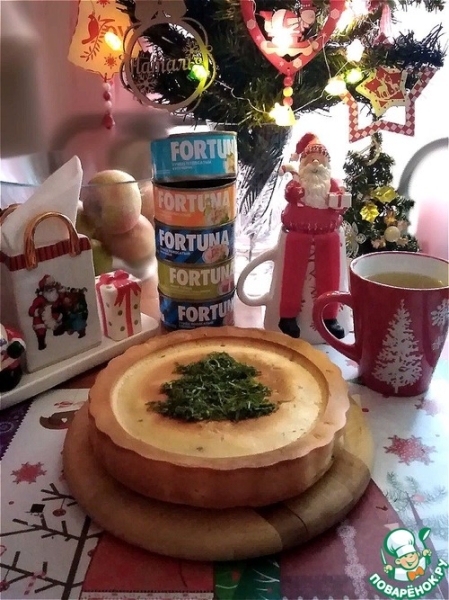 Пирог с начинкой из тунца